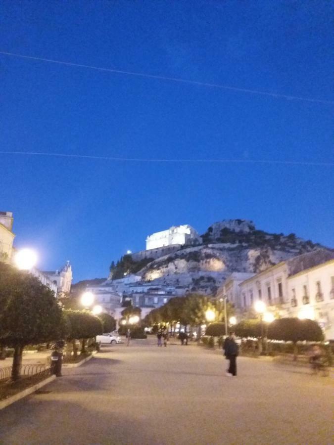 casa a Scicli Appartamento Esterno foto